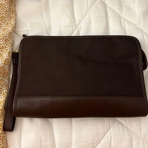Big coach wristlet!!